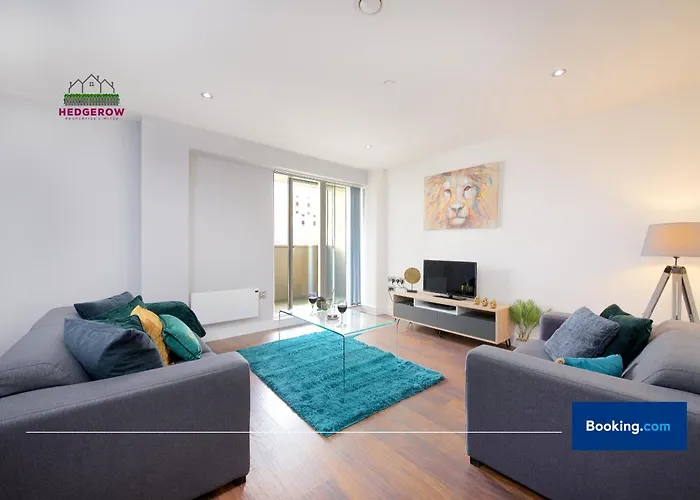Manchester City Centre Apartment by Hedgerow Properties