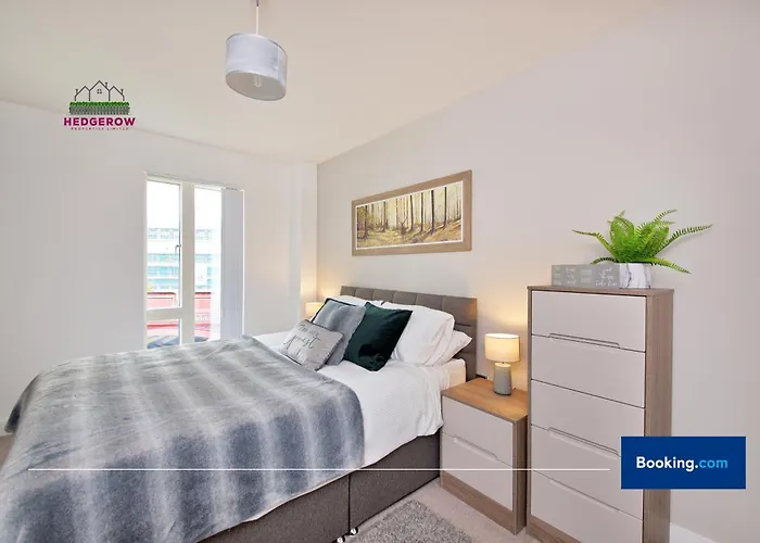 Manchester City Centre Apartment by Hedgerow Properties